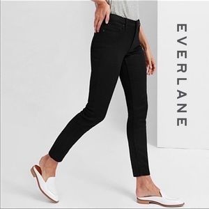 NWT Everlane Mid-Rise Skinny Jeans Black Regular NEW